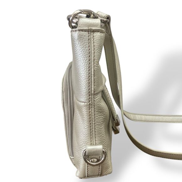 Tignanello Pebbled Metallic Silver Leather Crossbody Shoulder Bag Purse Pockets - Picture 3 of 16